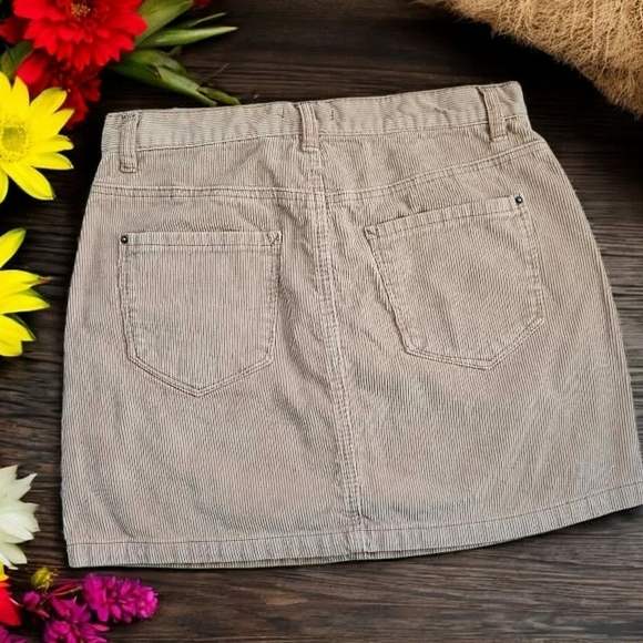 Kensie Jeans Tan Corduroy Mini Skirt - Picture 2 of 8